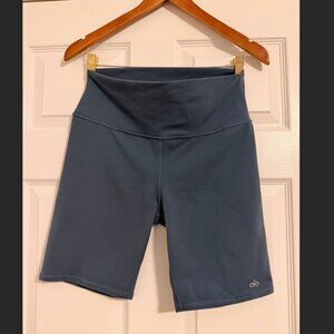 ALO Biker Shorts / Large